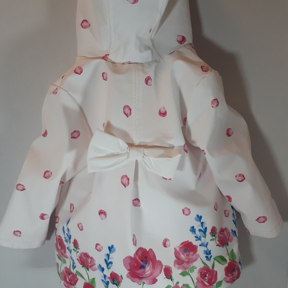 3pc Little Me Girls Hooded Raincoat Outfit - Picture 3 of 7